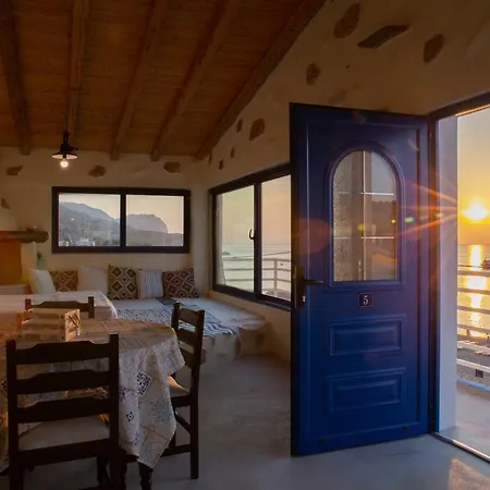 Apagkio Filoxenia Archangelos (Rhodes)