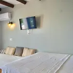 Apágkio Filoxenia * Archangelos (Rhodes)