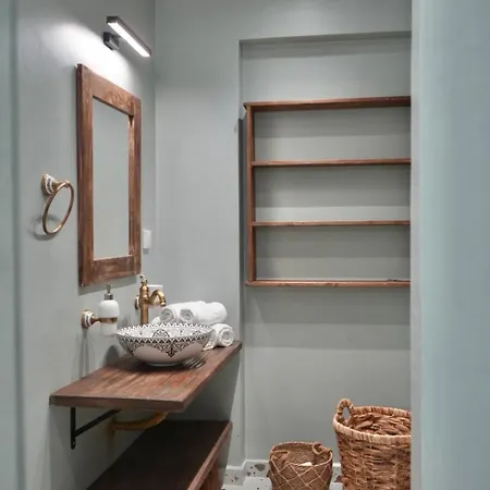 Apagkio Filoxenia Archangelos (Rhodes)