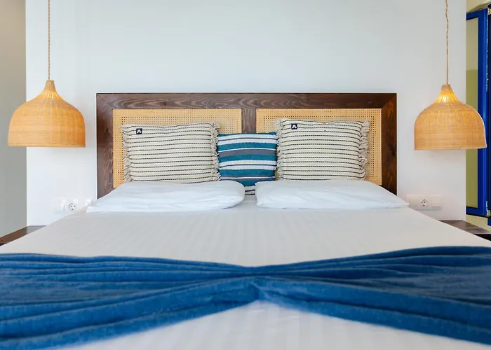 Apagkio Filoxenia Archangelos (Rhodes)